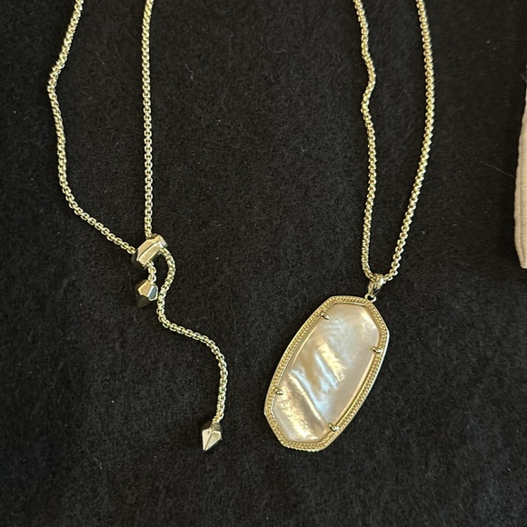 Kendra Scott Gold Mother of Pearl Adjustable Length Danielle Necklace - Picture 2 of 2